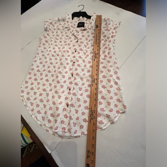 JACHS “GIRLFRIEND” COLLECTION BLOUSE. SIZE SMALL. OFF WHITE. W/ DESIGNS. - Picture 2 of 9